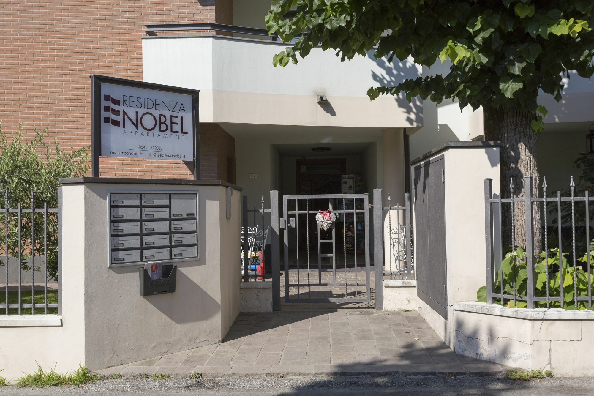 Residenza Nobel Appartamenti Rimini Exterior foto